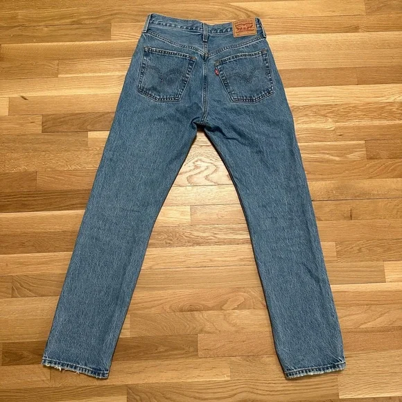 Levi's Blue 501 Denim Jeans - Picture 2 of 4